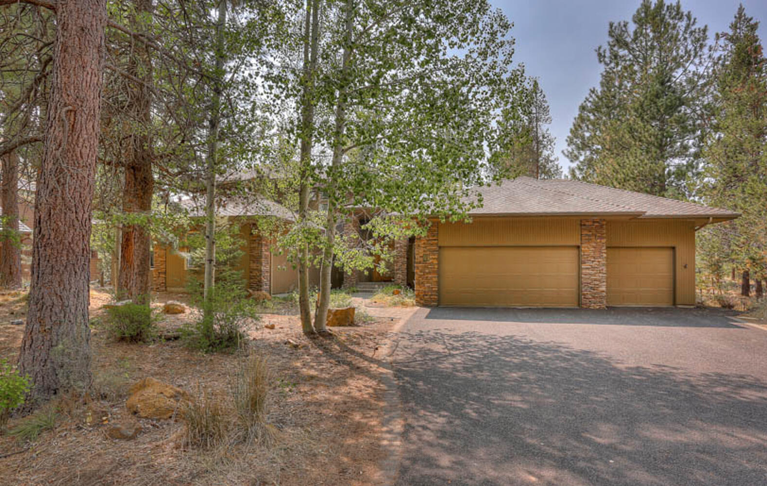 Fairway Point Villag - Residential