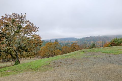 Tiny photo for 311 Grays Creek Road, Grants Pass, OR 97527 (MLS # 220211998)