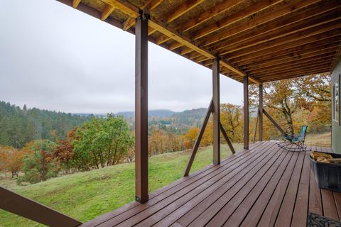 Tiny photo for 311 Grays Creek Road, Grants Pass, OR 97527 (MLS # 220211998)