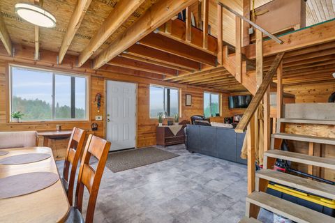 Tiny photo for 311 Grays Creek Road, Grants Pass, OR 97527 (MLS # 220211998)