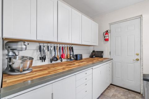 Tiny photo for 311 Grays Creek Road, Grants Pass, OR 97527 (MLS # 220211998)