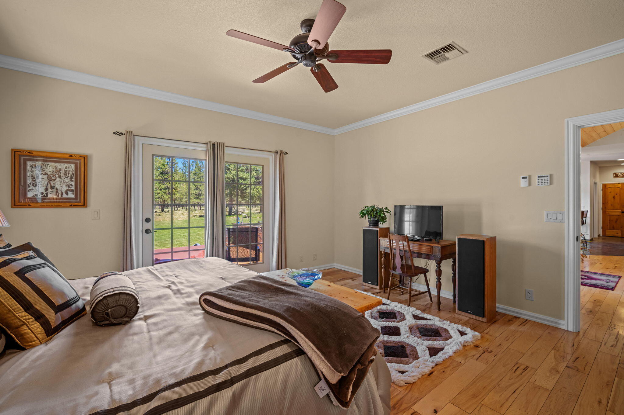 Pinewood Country Est - Residential