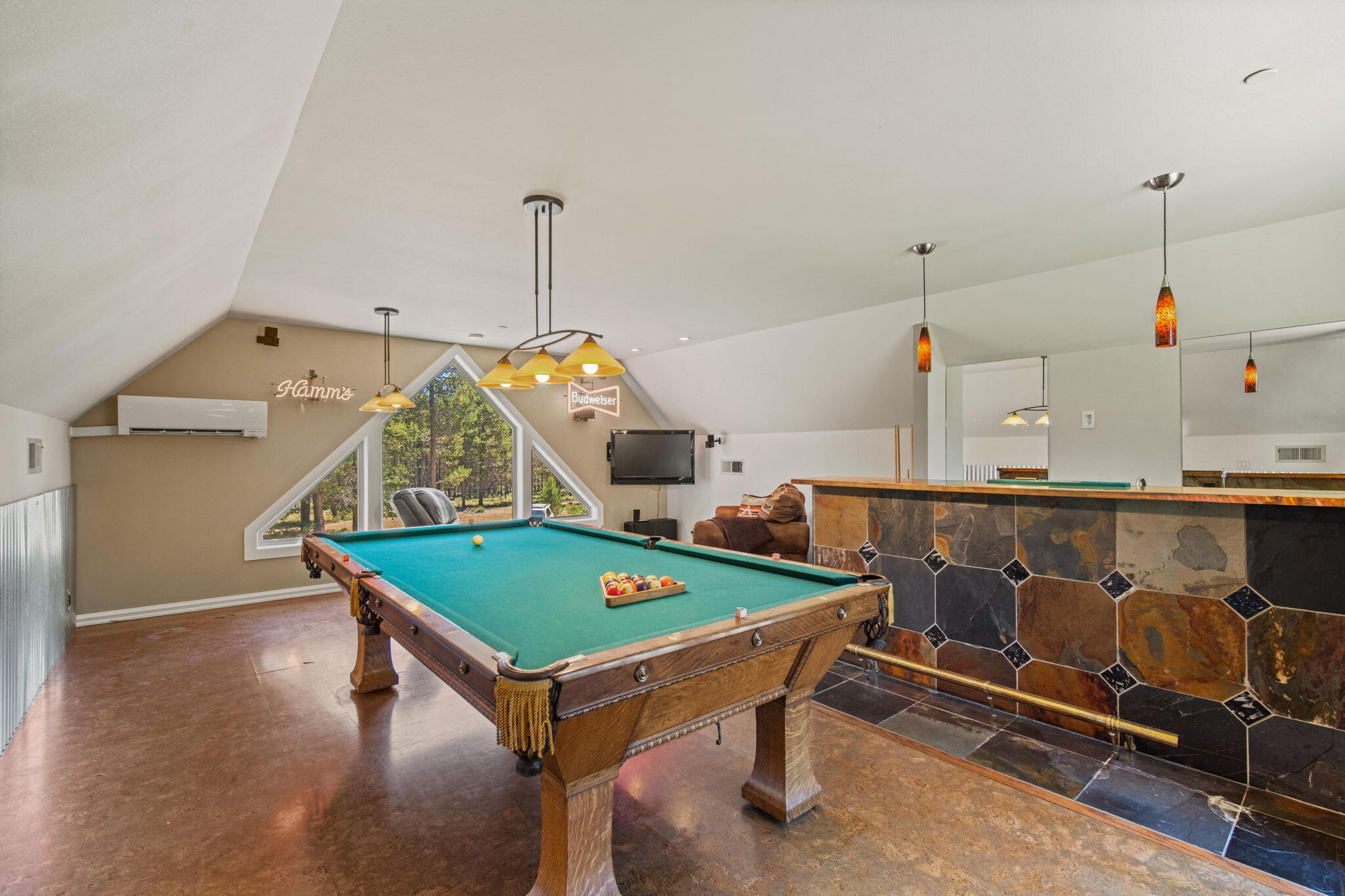 Pinewood Country Est - Residential