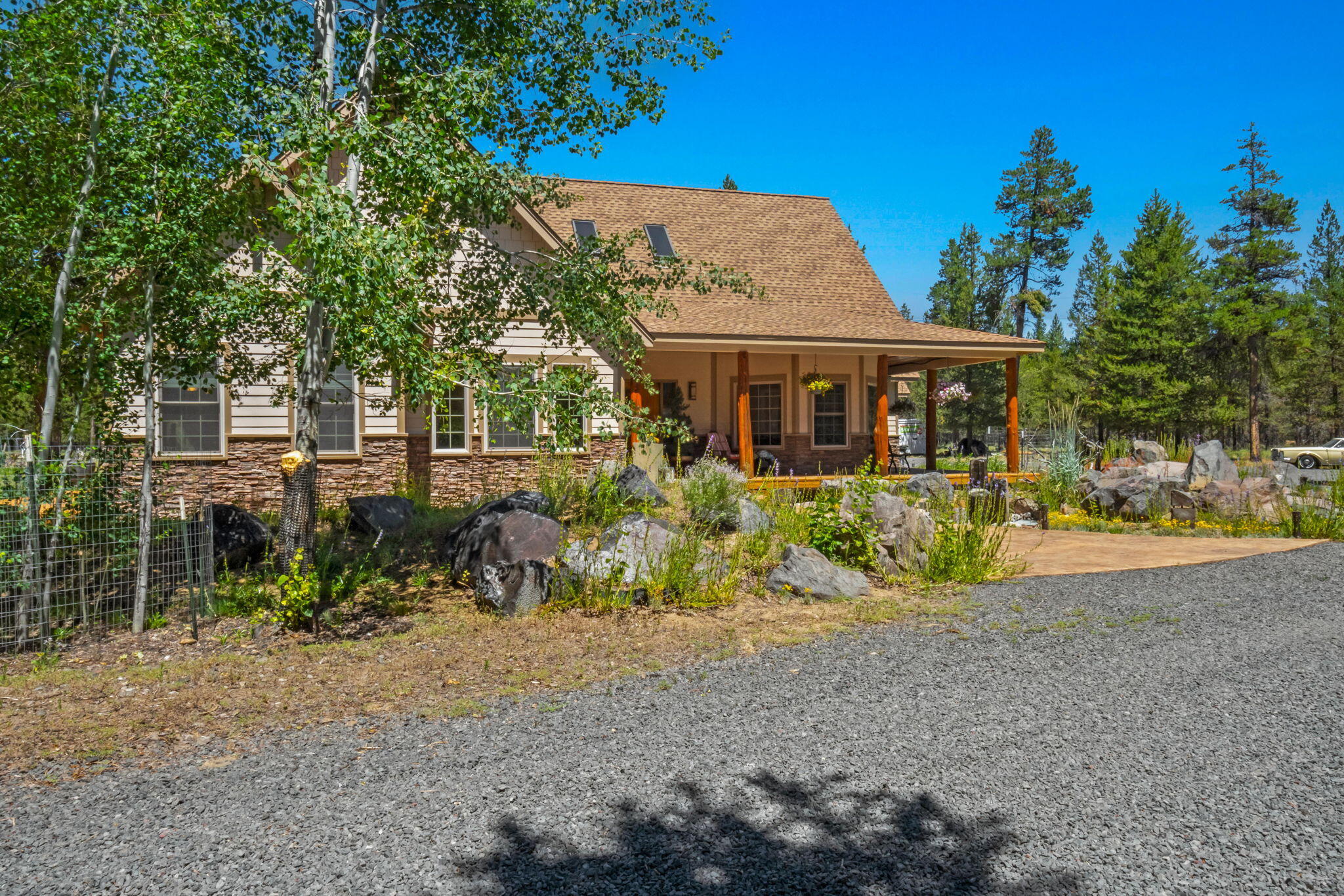 Pinewood Country Est - Residential