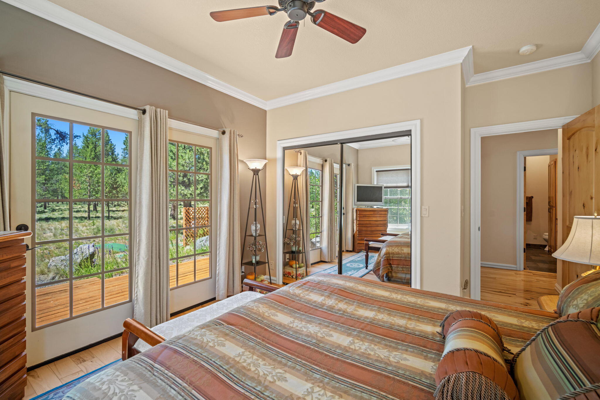 Pinewood Country Est - Residential