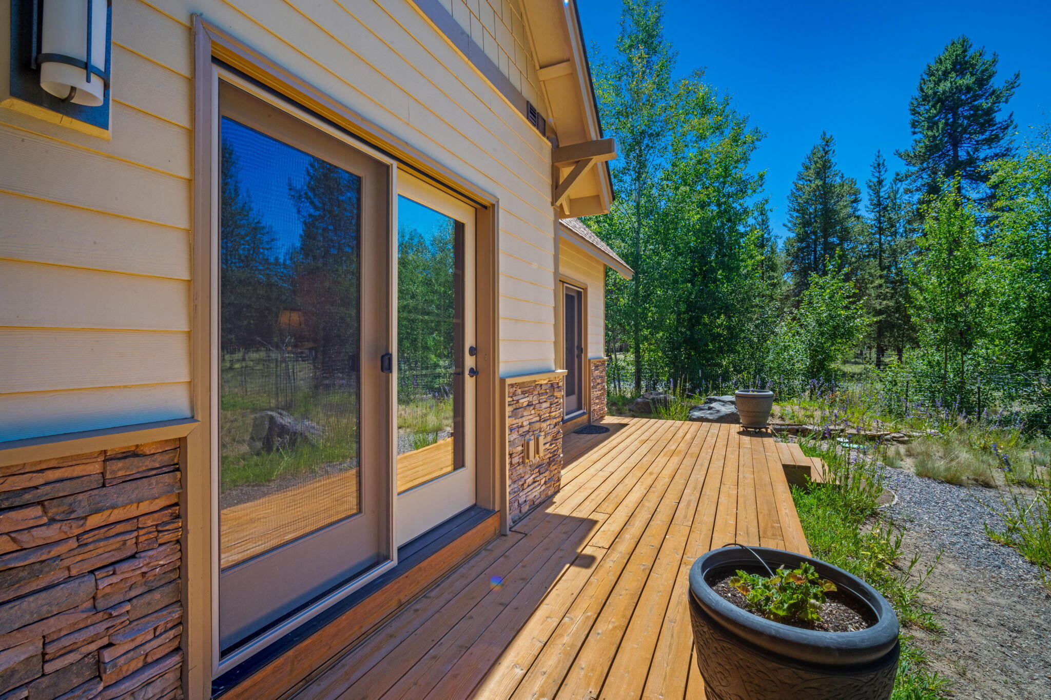 Pinewood Country Est - Residential