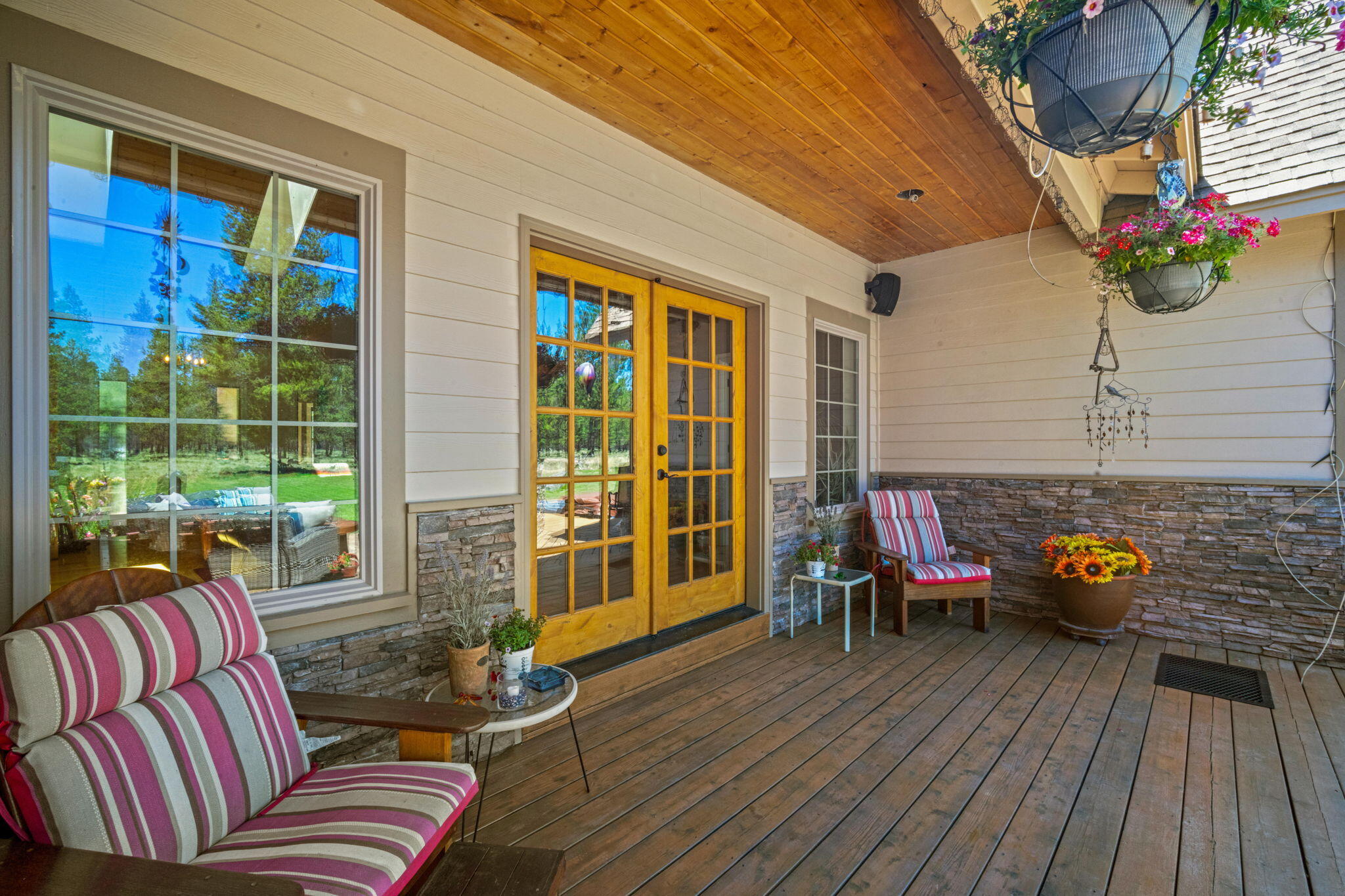 Pinewood Country Est - Residential