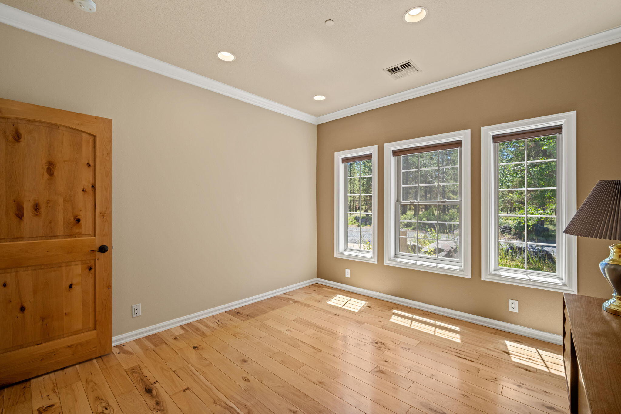 Pinewood Country Est - Residential