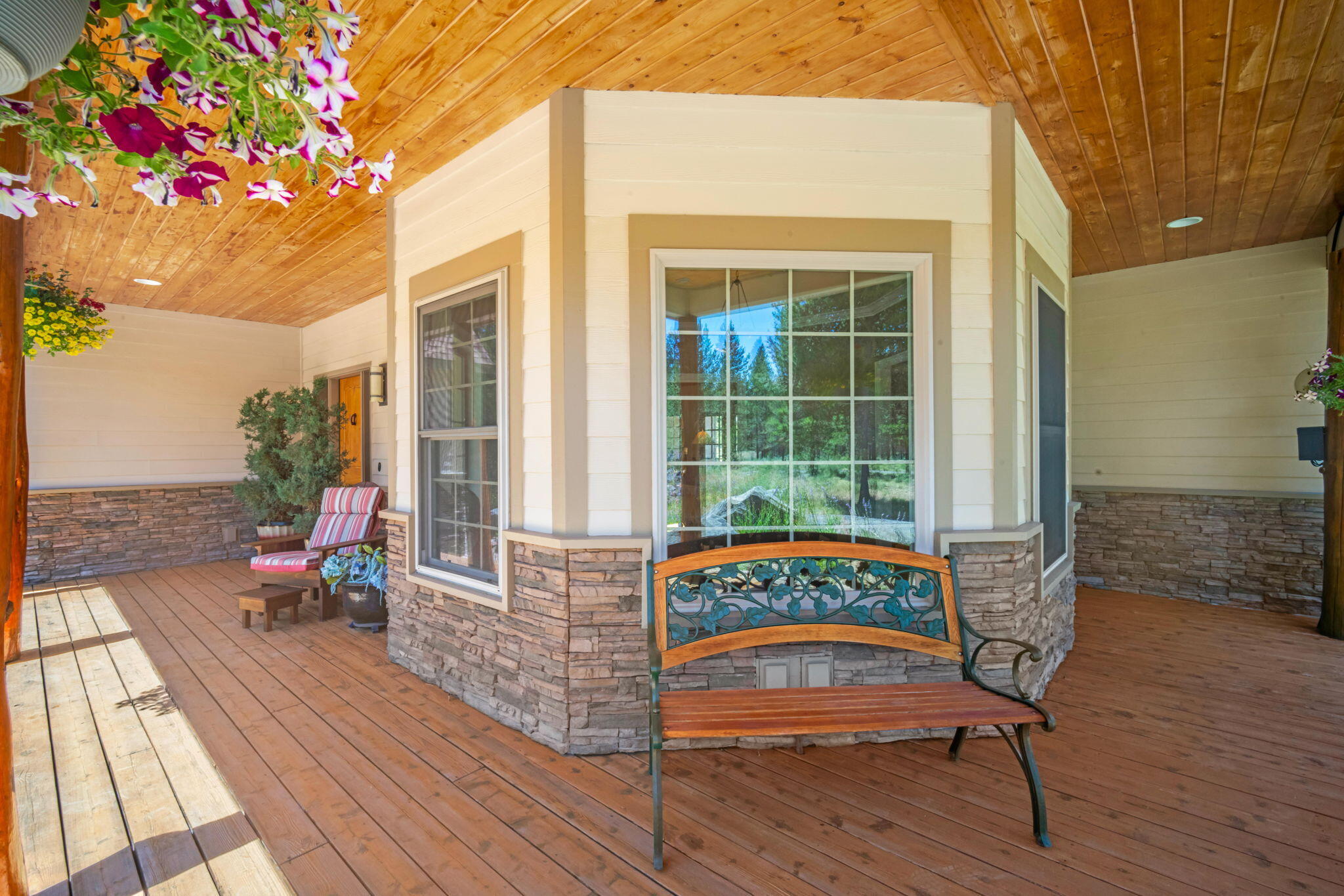 Pinewood Country Est - Residential