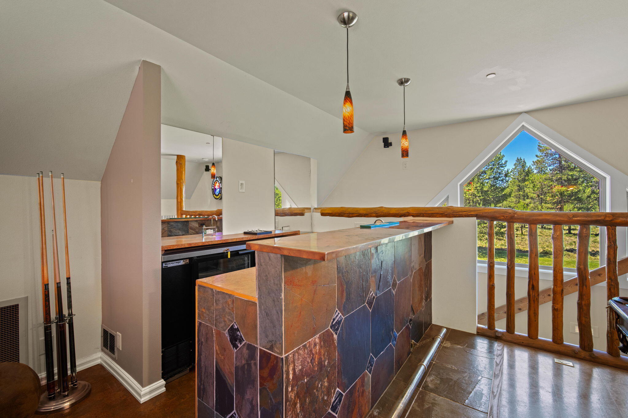 Pinewood Country Est - Residential