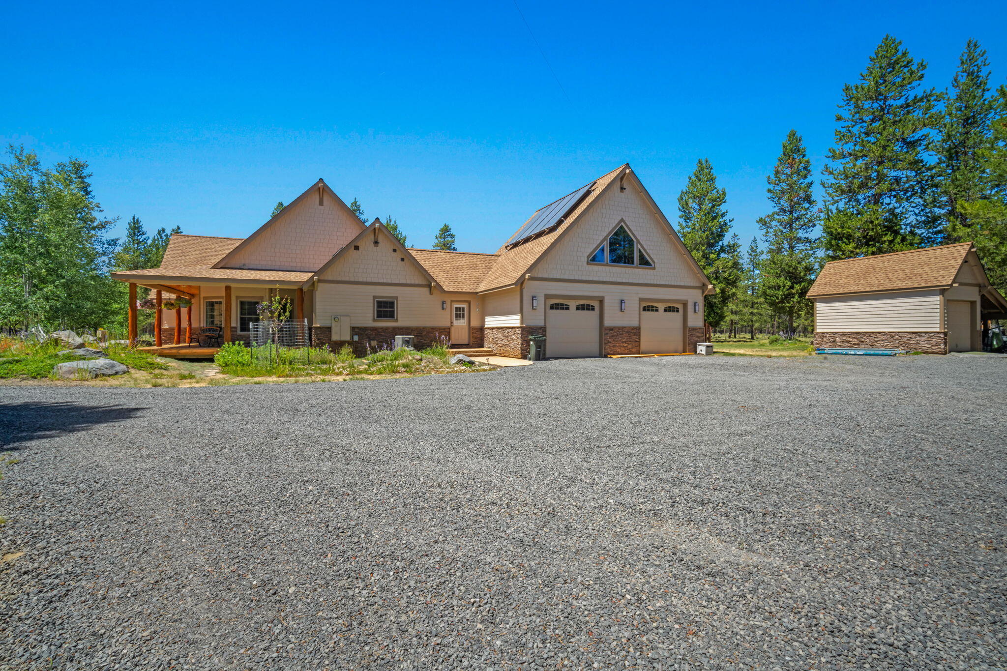 Pinewood Country Est - Residential