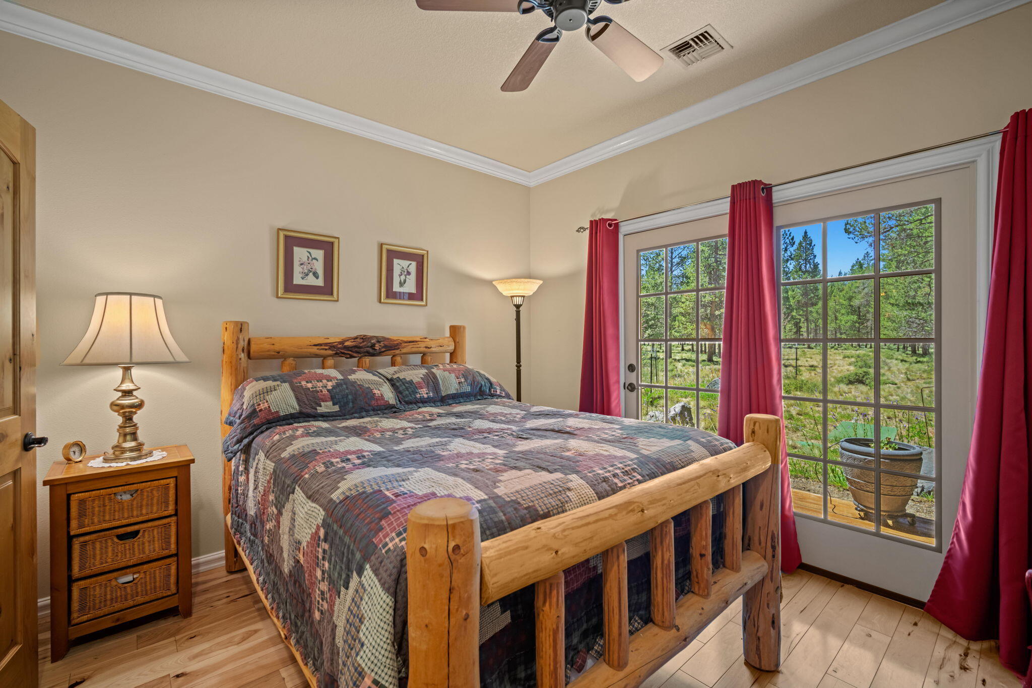 Pinewood Country Est - Residential