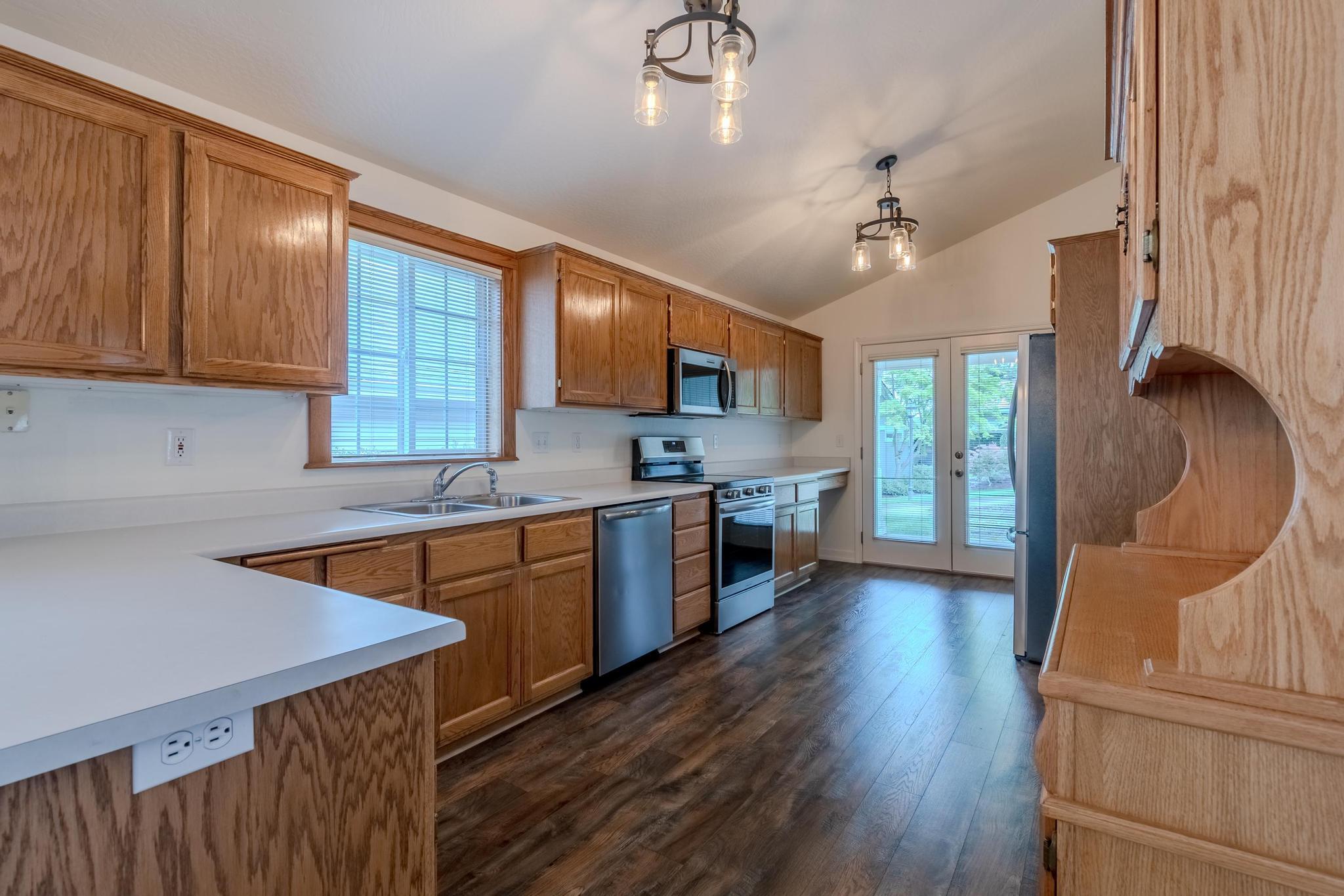 Country Club VillageEstates South Village - Residential