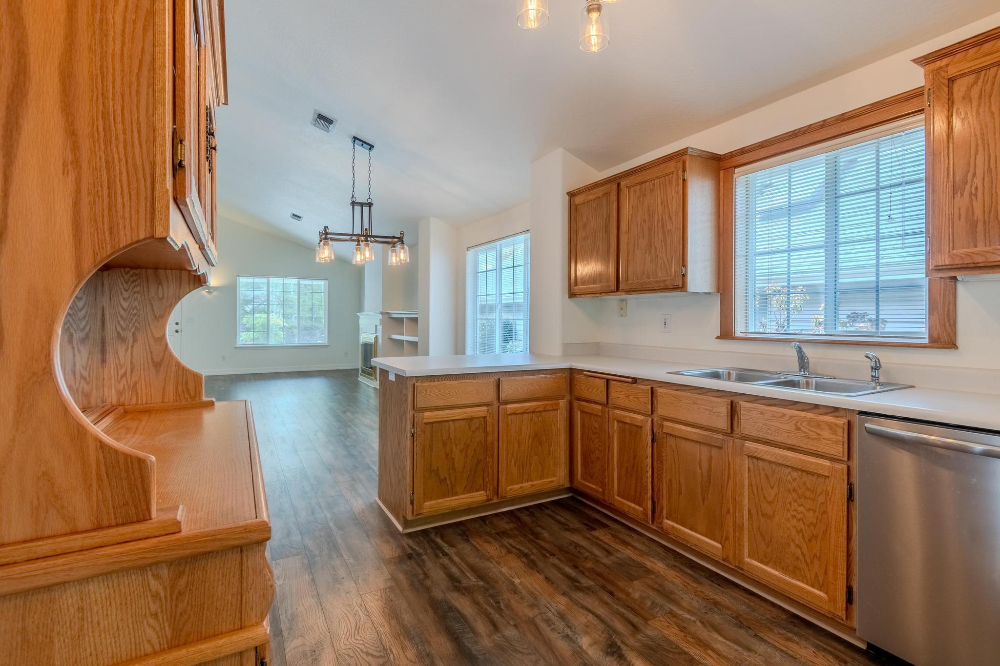 Country Club VillageEstates South Village - Residential