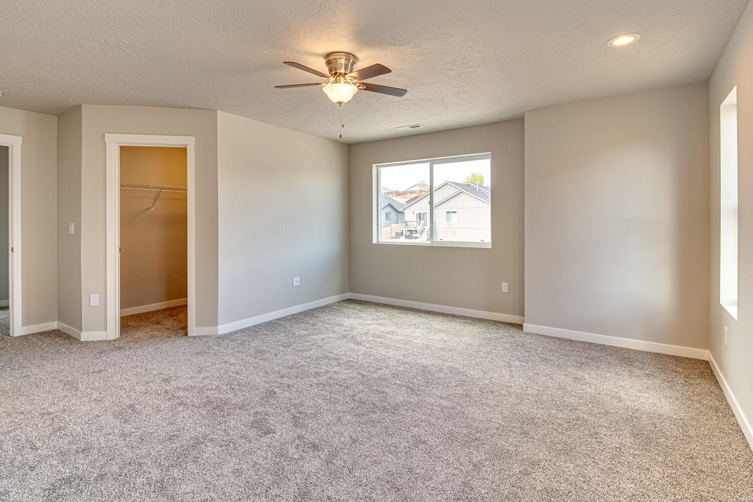 Stoneridge Terrace - Residential