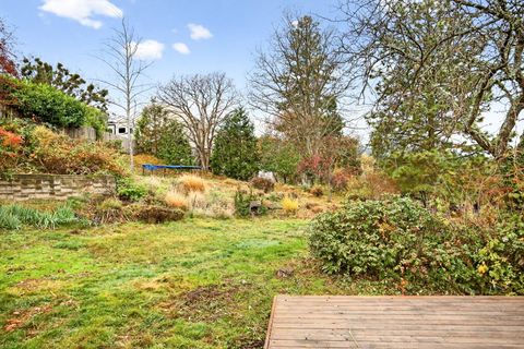 Tiny photo for 1103 Hillview Drive, Ashland, OR 97520 (MLS # 220212411)