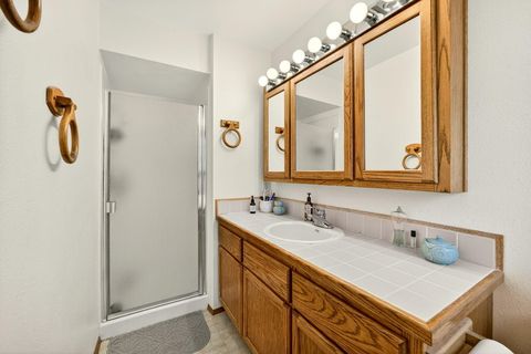 Tiny photo for 1103 Hillview Drive, Ashland, OR 97520 (MLS # 220212411)