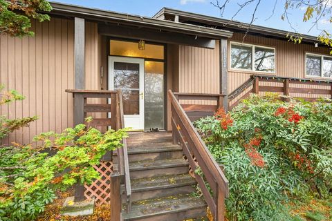 Tiny photo for 1103 Hillview Drive, Ashland, OR 97520 (MLS # 220212411)