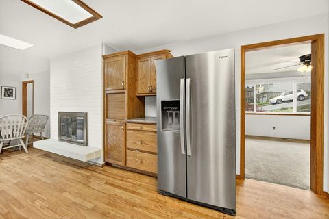 Tiny photo for 1103 Hillview Drive, Ashland, OR 97520 (MLS # 220212411)