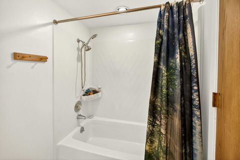 Tiny photo for 1103 Hillview Drive, Ashland, OR 97520 (MLS # 220212411)