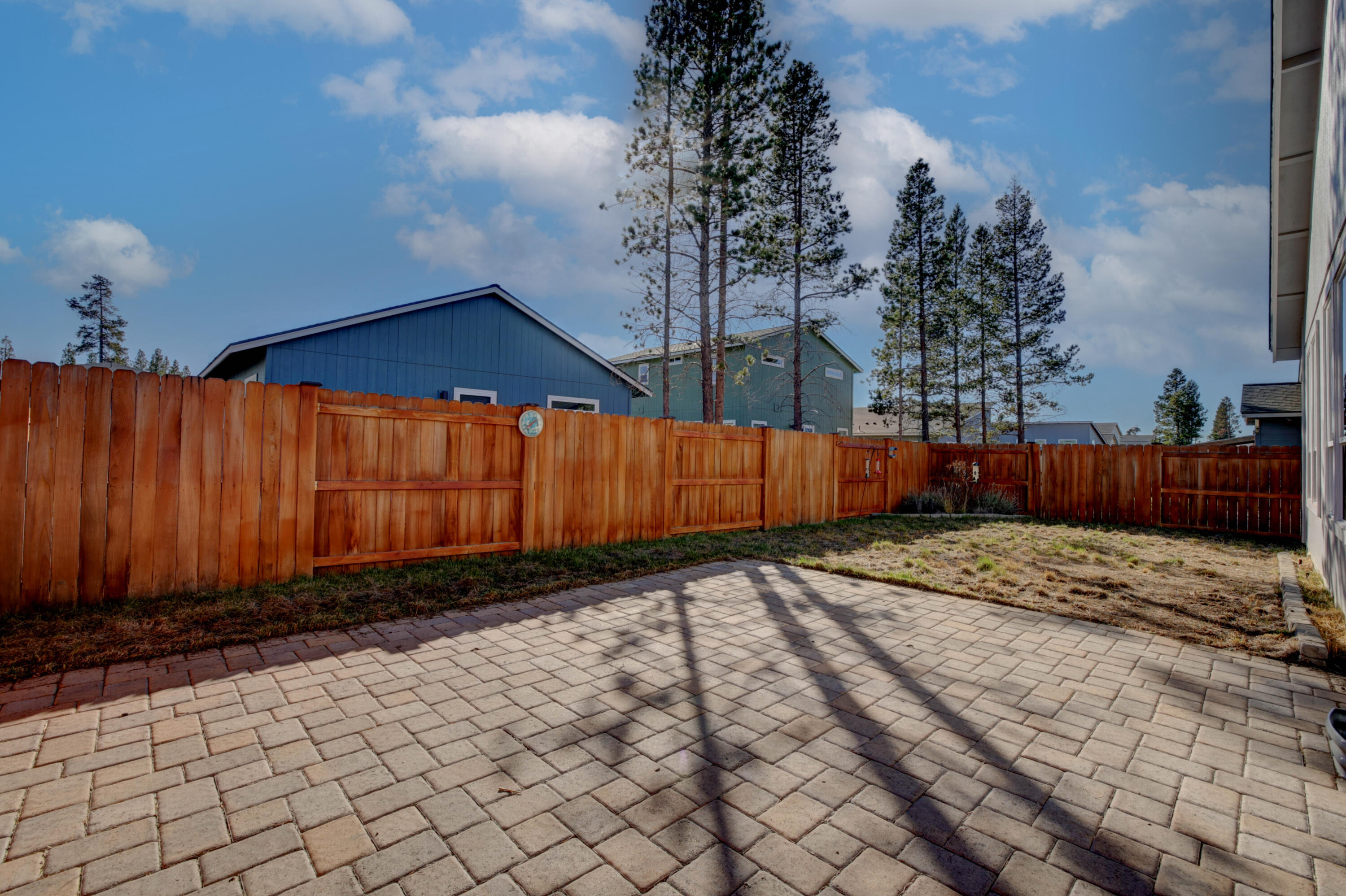 Huntington Meadows - Residential