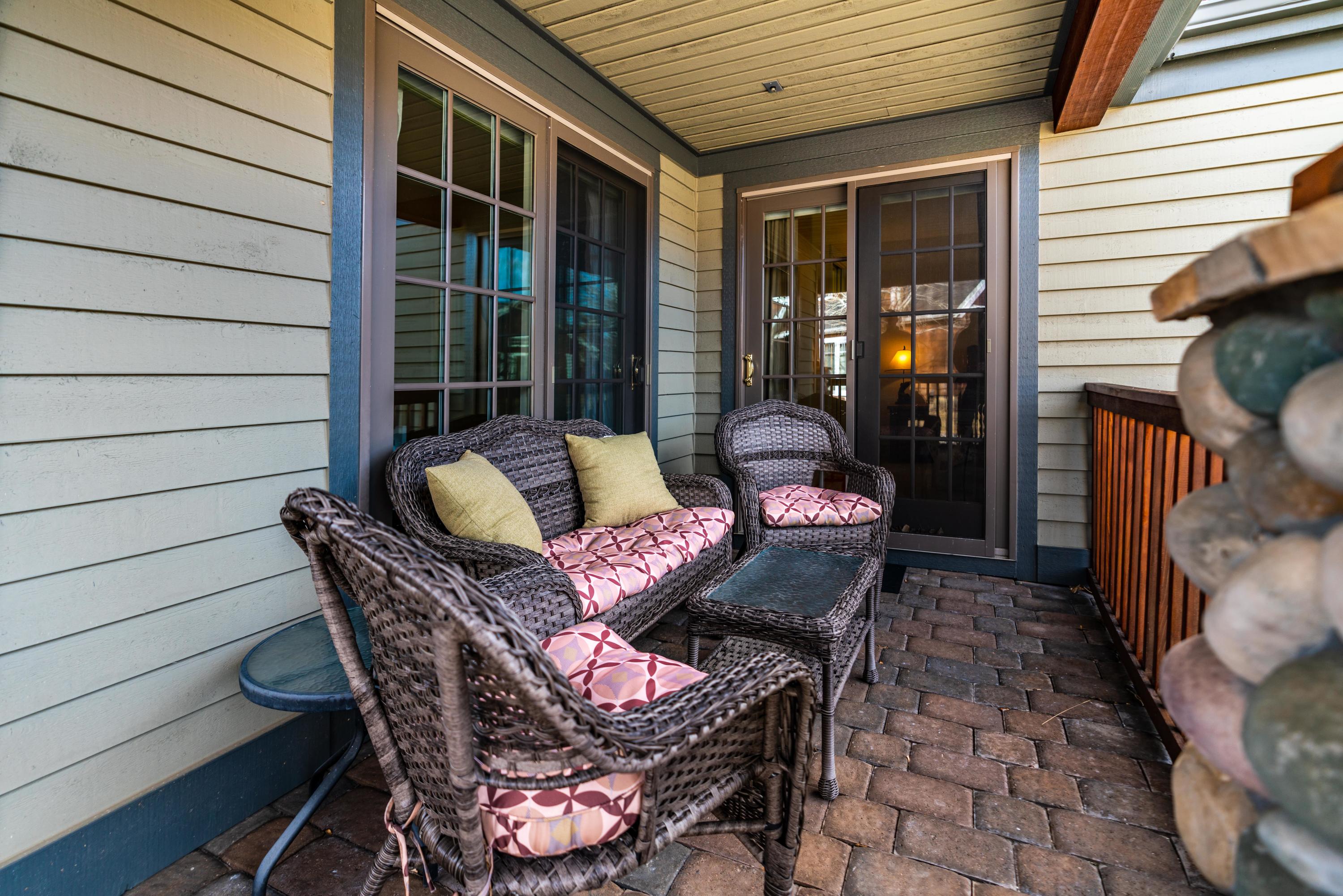 Pine Meadow Vill - Residential