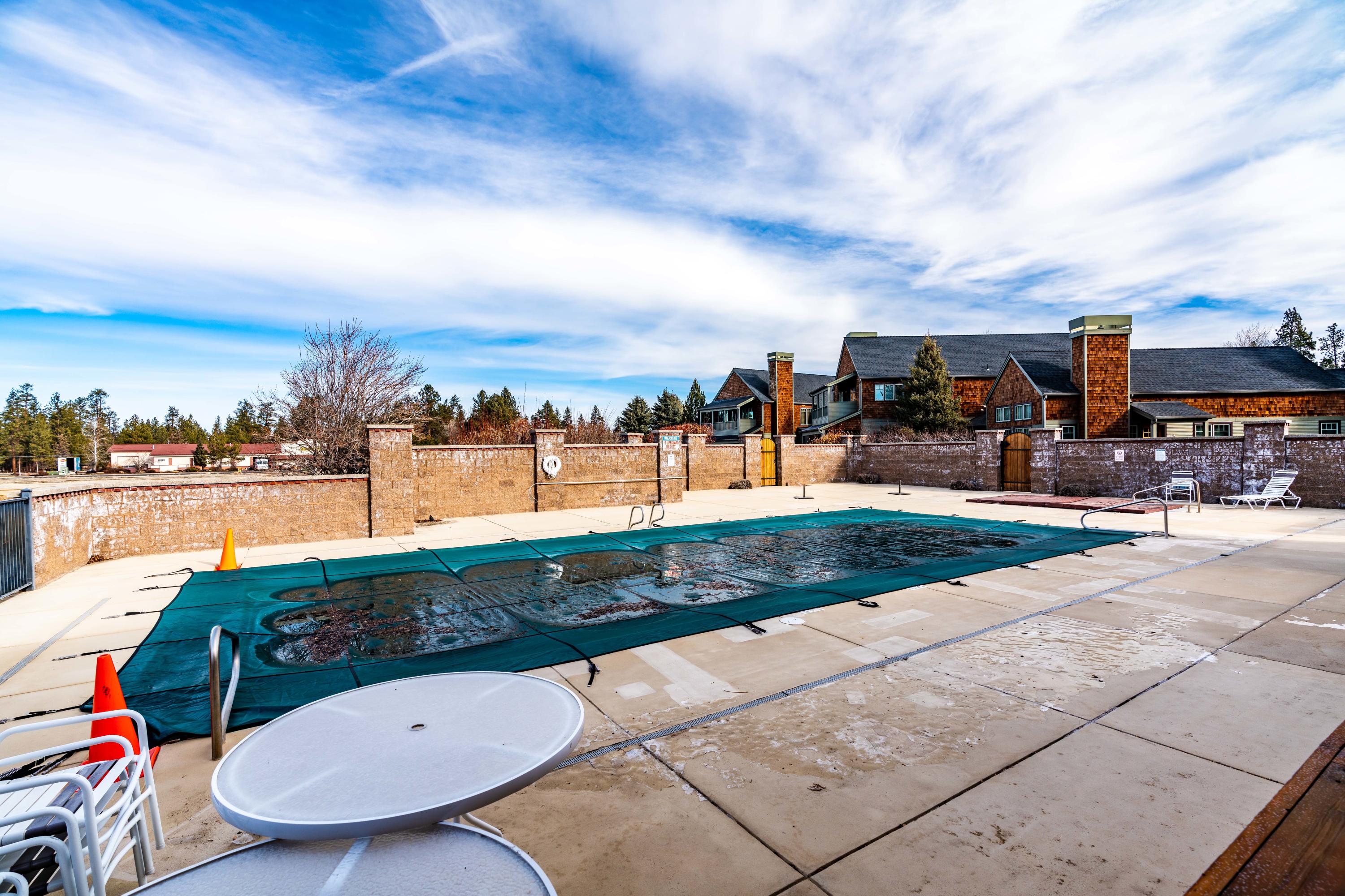 Pine Meadow Vill - Residential