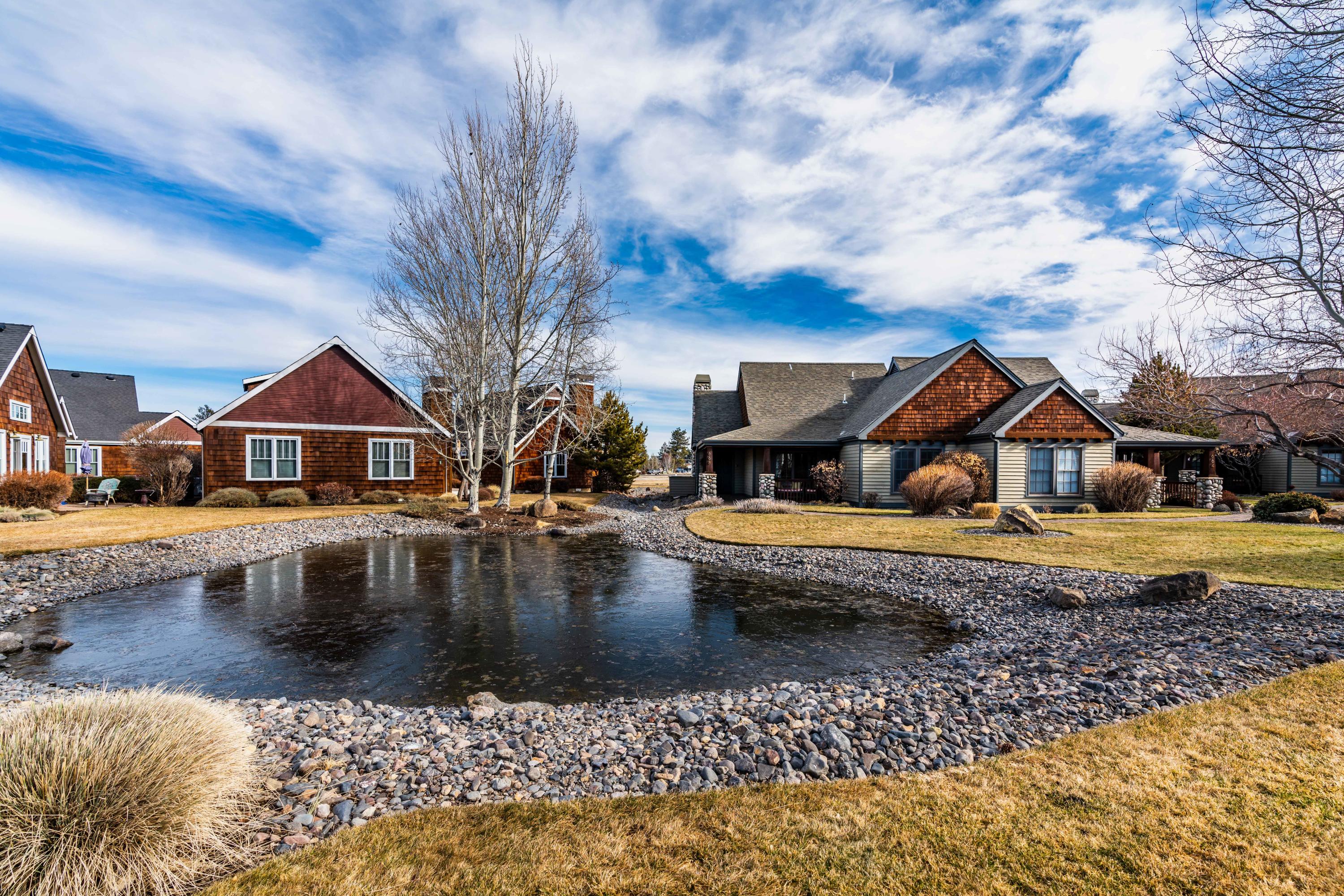 Pine Meadow Vill - Residential