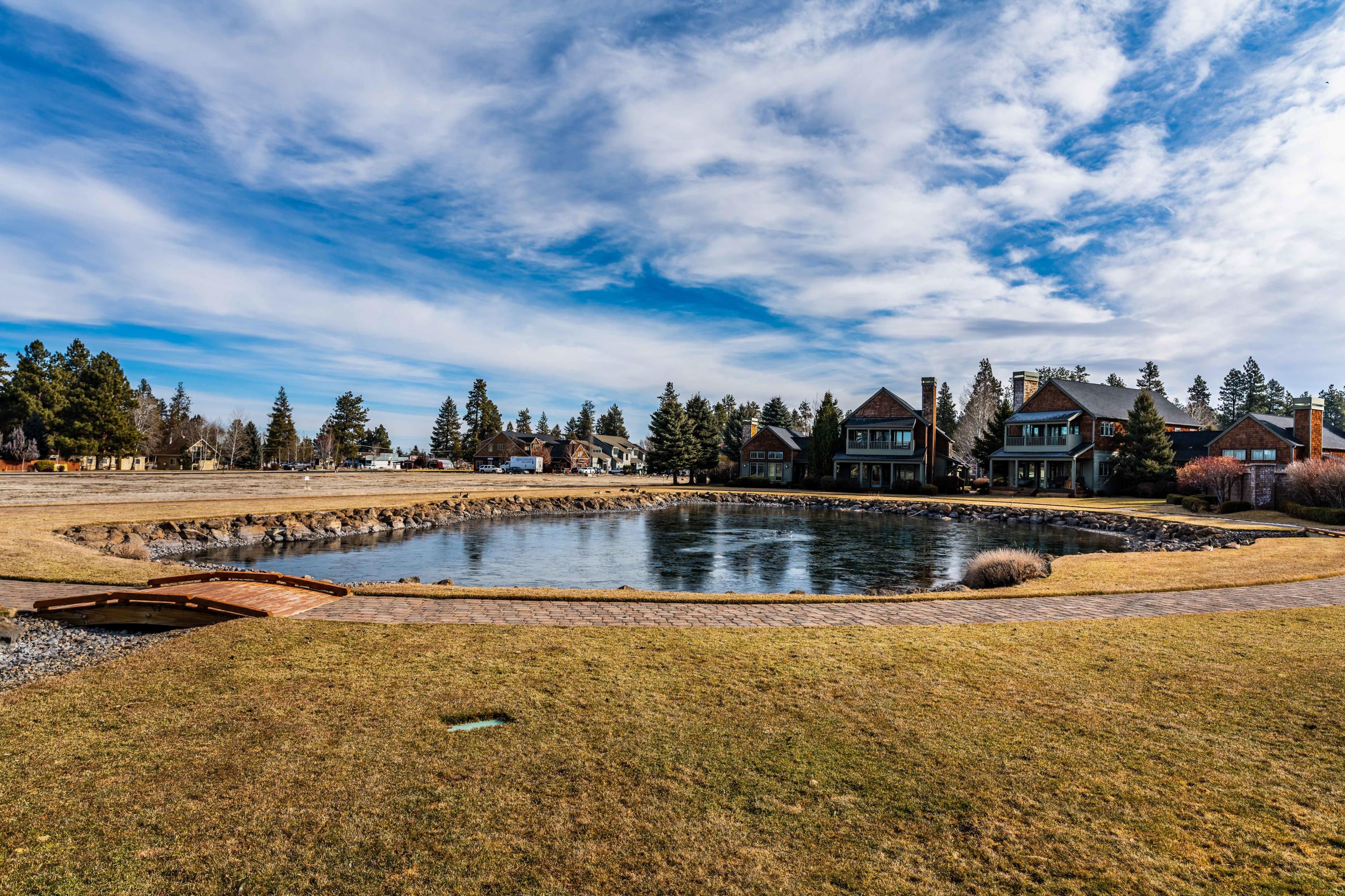Pine Meadow Vill - Residential