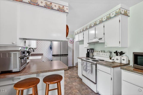 Tiny photo for 1621 Gayety Lane, Medford, OR 97504 (MLS # 220223217)