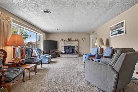 Tiny photo for 1621 Gayety Lane, Medford, OR 97504 (MLS # 220223217)
