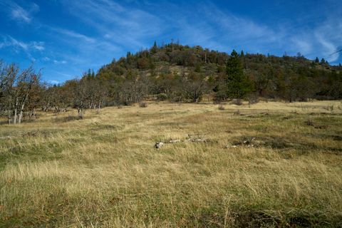 Tiny photo for 9463 E Antelope Road, Eagle Point, OR 97524 (MLS # 220212393)