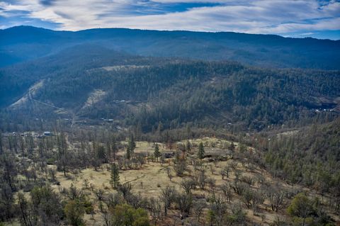 Tiny photo for 9463 E Antelope Road, Eagle Point, OR 97524 (MLS # 220212393)