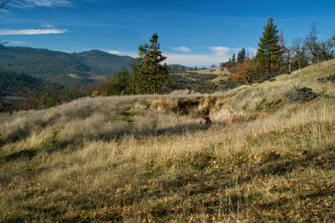 Tiny photo for 9463 E Antelope Road, Eagle Point, OR 97524 (MLS # 220212393)