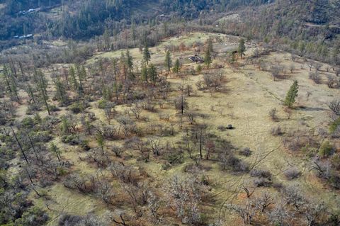 Tiny photo for 9463 E Antelope Road, Eagle Point, OR 97524 (MLS # 220212393)