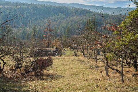 Tiny photo for 9463 E Antelope Road, Eagle Point, OR 97524 (MLS # 220212393)