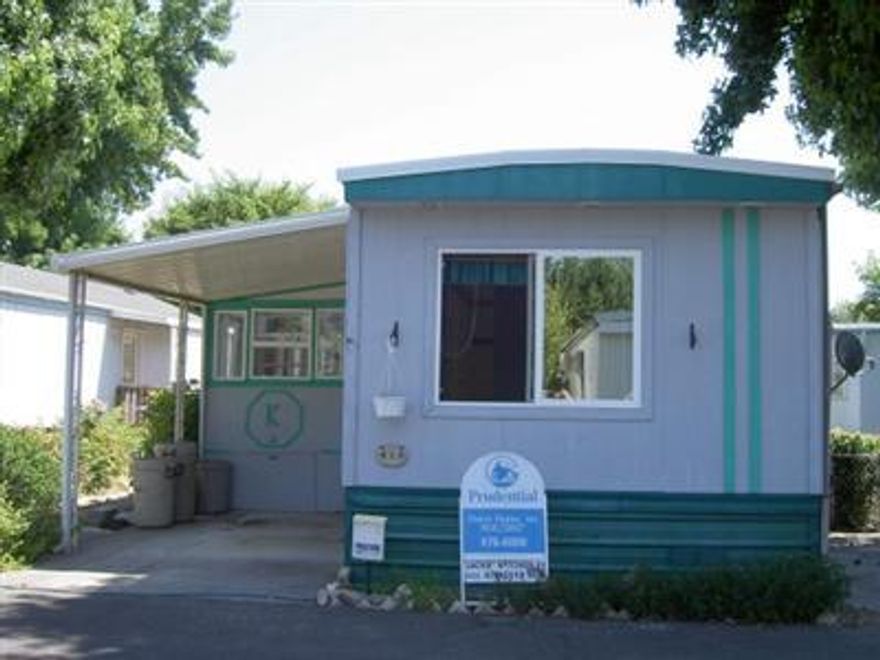 For info only, mfg hm only, no land incld. an ore bcd dealer lic req to list/sell. Senior Park, must have managers approval of buyer. 2 bdrm 1-1/2 ba, split floor plan, vinyl windows. Living room has tip-out, 816/sf plus a finished add-on could be a 3rd bdrm, office, or hobby room. Bedrooms have fans & mirrored closet doors. There is an insulated shop plus a storage room. Plenty of storage. Sold as is.