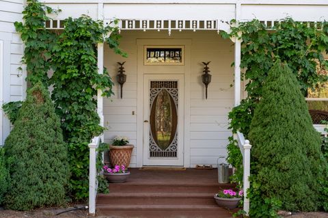 Tiny photo for 69150 Butcher Block Boulevard, Sisters, OR 97759 (MLS # 220213955)