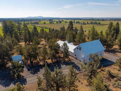 Tiny photo for 69150 Butcher Block Boulevard, Sisters, OR 97759 (MLS # 220213955)