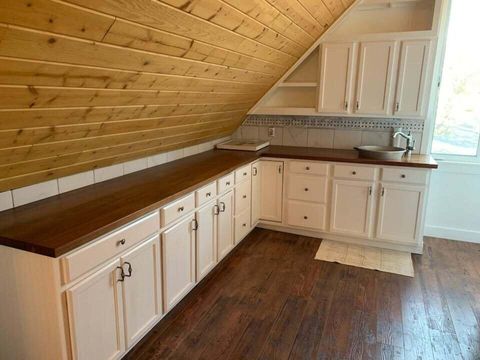 Tiny photo for 69150 Butcher Block Boulevard, Sisters, OR 97759 (MLS # 220213955)