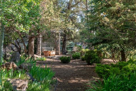 Tiny photo for 69150 Butcher Block Boulevard, Sisters, OR 97759 (MLS # 220213955)