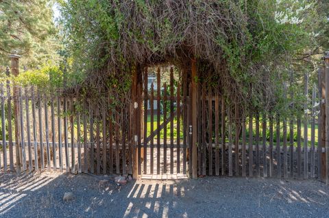 Tiny photo for 69150 Butcher Block Boulevard, Sisters, OR 97759 (MLS # 220213955)