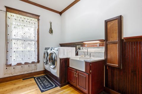 Tiny photo for 69150 Butcher Block Boulevard, Sisters, OR 97759 (MLS # 220213955)