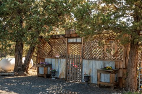 Tiny photo for 69150 Butcher Block Boulevard, Sisters, OR 97759 (MLS # 220213955)