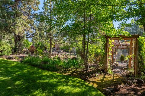 Tiny photo for 69150 Butcher Block Boulevard, Sisters, OR 97759 (MLS # 220213955)