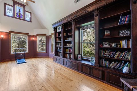 Tiny photo for 69150 Butcher Block Boulevard, Sisters, OR 97759 (MLS # 220213955)