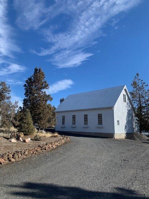 Tiny photo for 69150 Butcher Block Boulevard, Sisters, OR 97759 (MLS # 220213955)