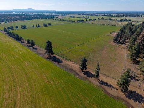 Tiny photo for 69150 Butcher Block Boulevard, Sisters, OR 97759 (MLS # 220213955)