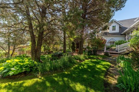 Tiny photo for 69150 Butcher Block Boulevard, Sisters, OR 97759 (MLS # 220213955)