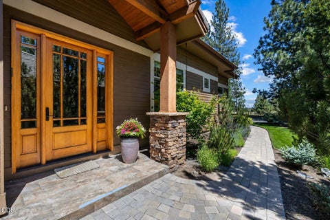 Photo of 343 Mount Washington Drive, Bend, OR 97702 (MLS # 220223252)